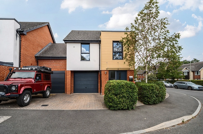2 bedroom house for sale