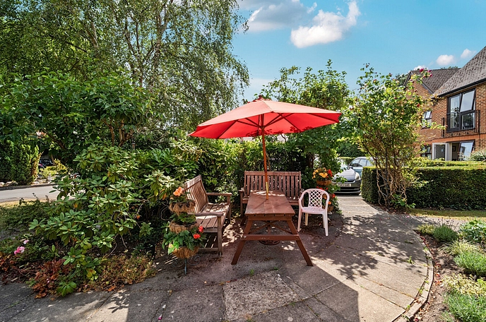 2 bedroom apartment for sale
