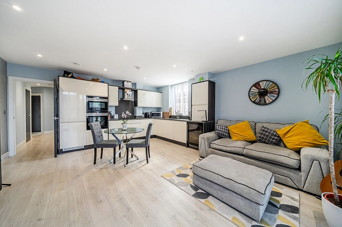 2 bedroom apartment for sale