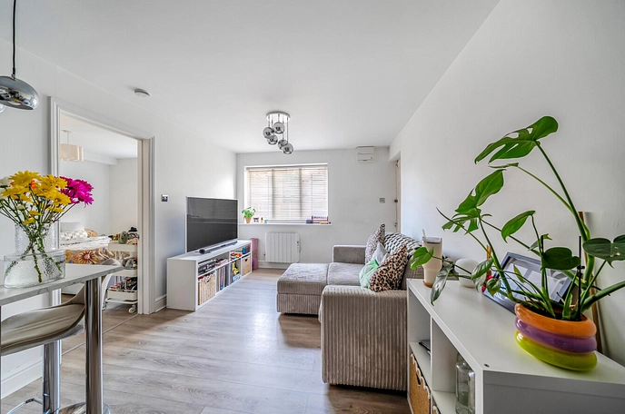 1 bedroom apartment for sale