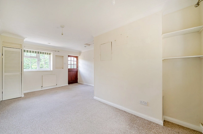 4 bedroom  detached house to rent