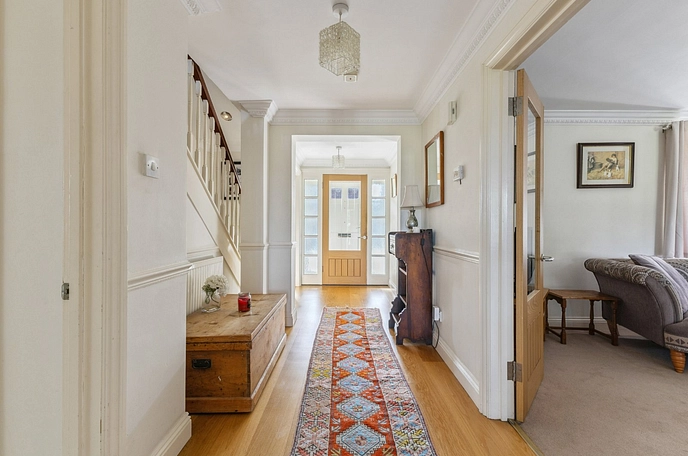 4 bedroom  detached house to rent
