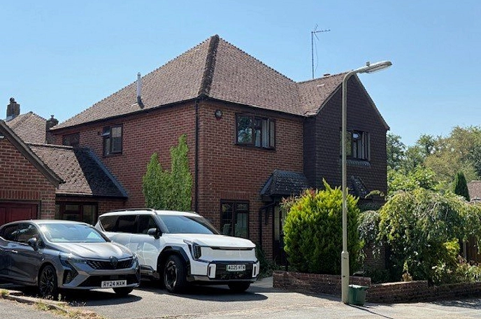 4 bedroom  detached house to rent