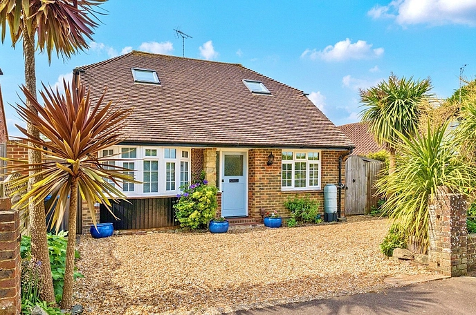 3 bedroom  detached house for sale
