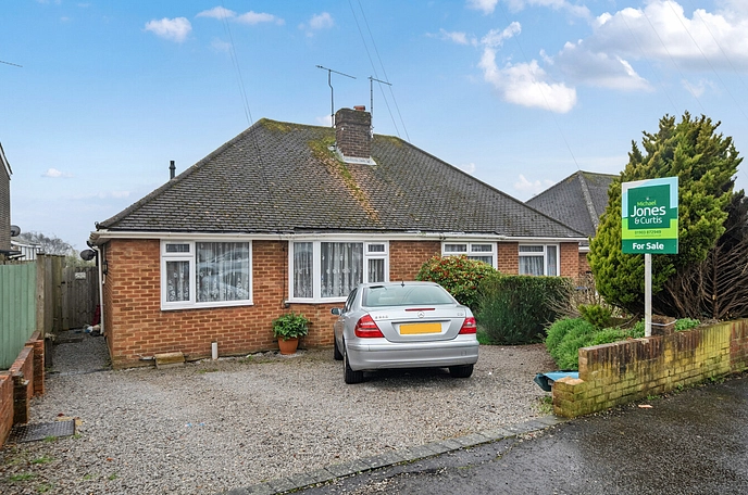 2 bedroom semi-detached bungalow for sale