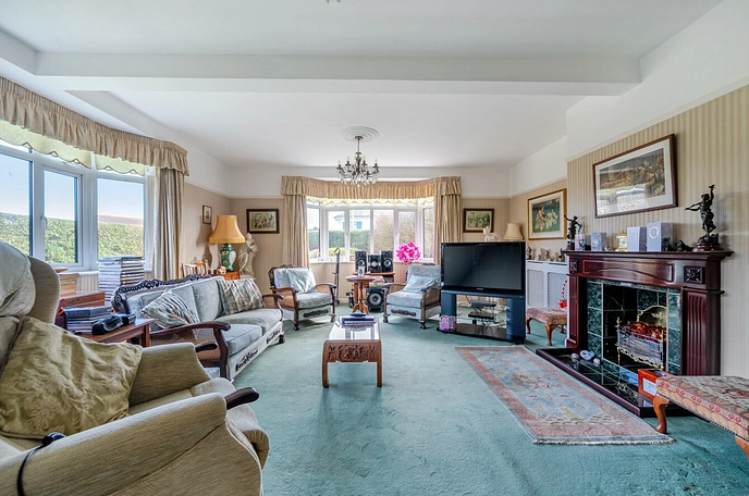 2 bedroom  detached bungalow for sale