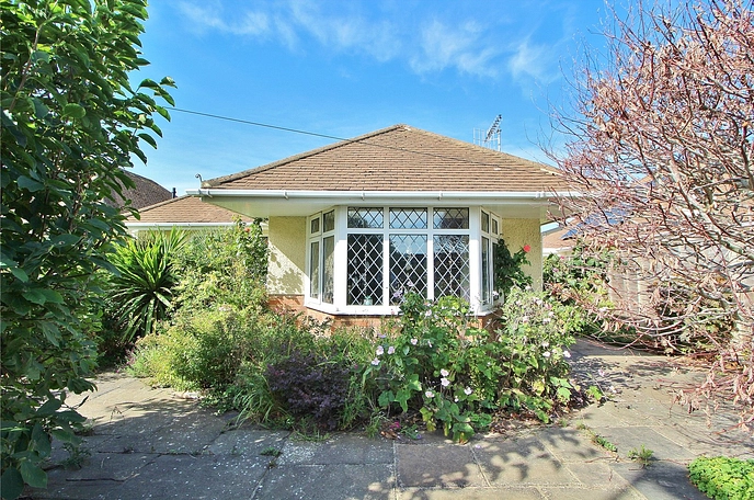 2 bedroom  detached bungalow for sale