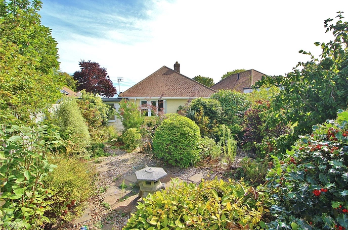 2 bedroom  detached bungalow for sale