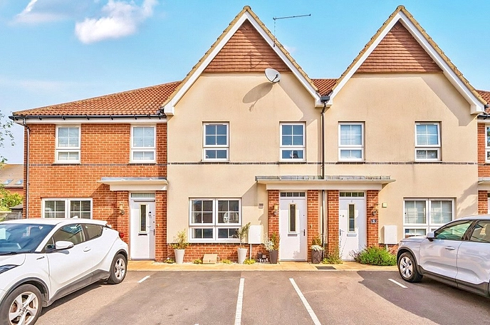 3 bedroom  terraced house for sale