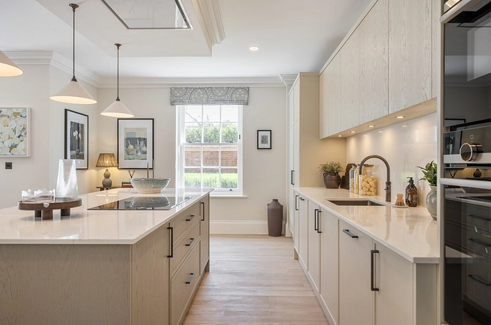 4 bedroom  detached house for sale