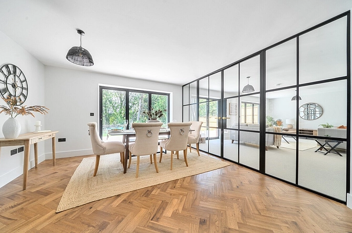 4 bedroom  detached house for sale