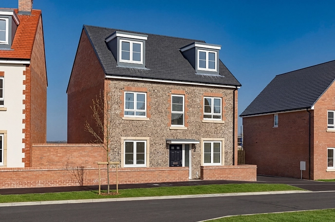 5 bedroom  detached house for sale