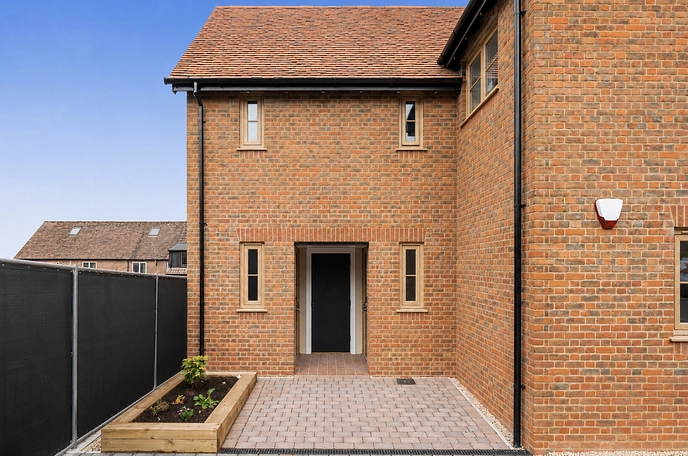 3 bedroom apartment for sale