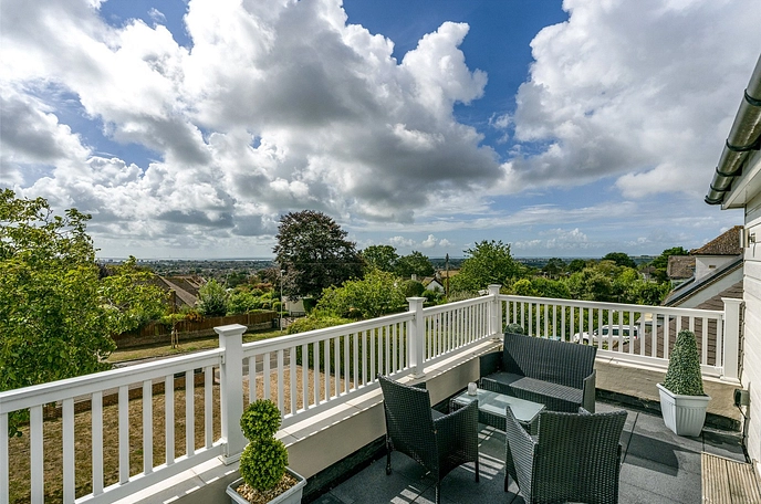 4 bedroom  detached house for sale