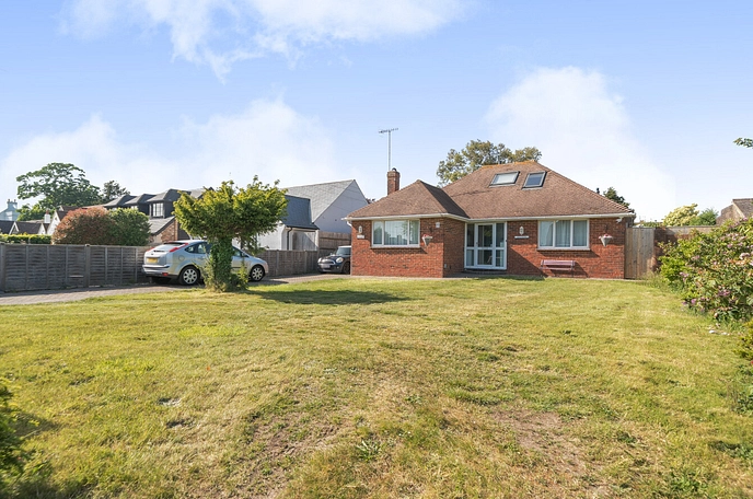 3 bedroom  detached bungalow for sale