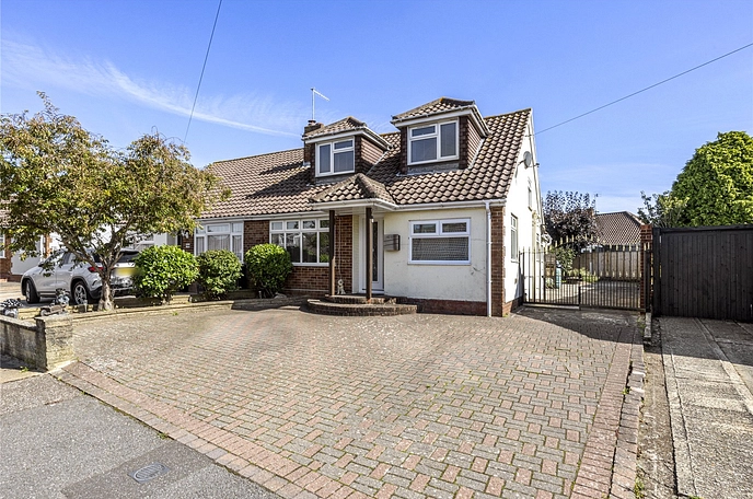 4 bedroom  semi-detached house for sale