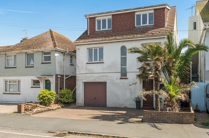 4 bedroom  detached house for sale
