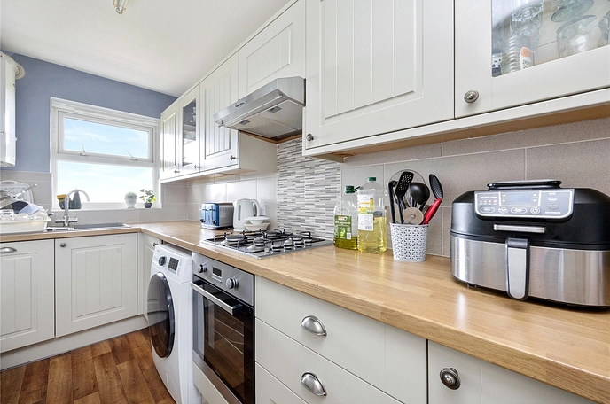 2 bedroom apartment for sale