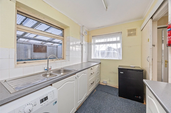 2 bedroom bungalow for sale