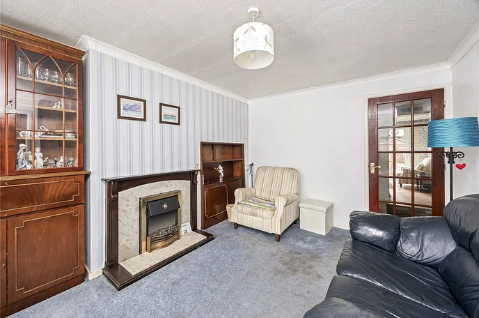 3 bedroom  terraced house for sale