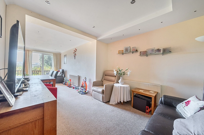 3 bedroom  semi-detached bungalow for sale