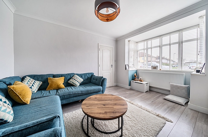 4 bedroom  semi-detached house for sale