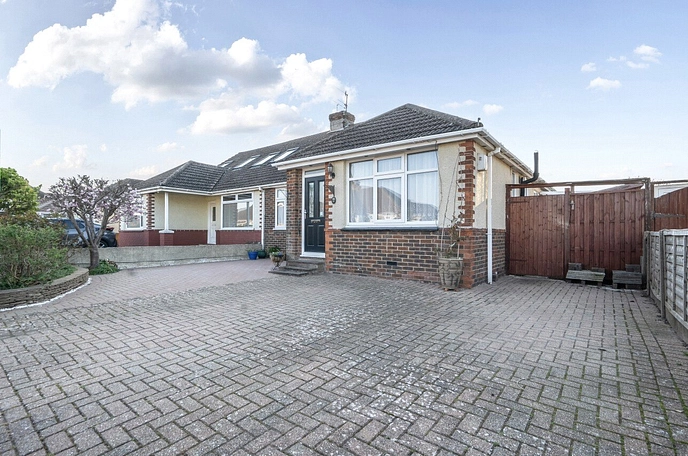 2 bedroom  semi-detached bungalow for sale