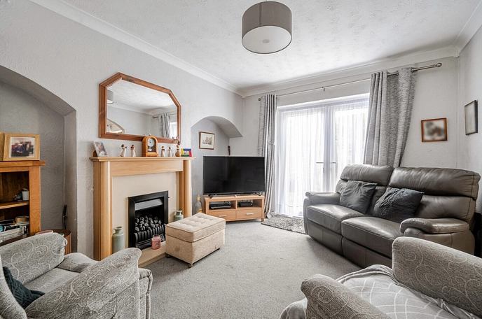 3 bedroom  terraced house for sale