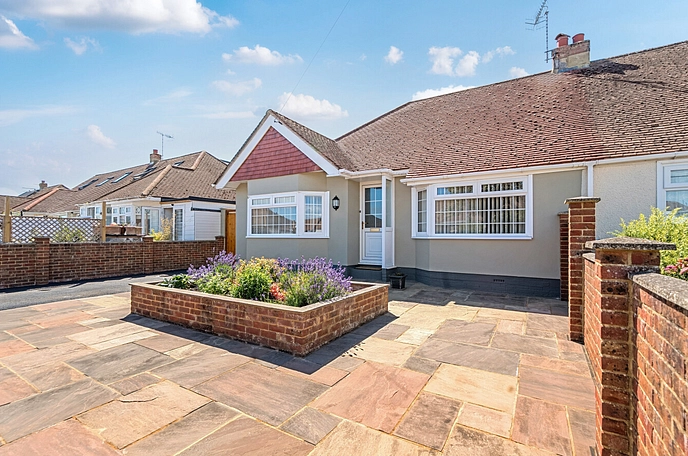 3 bedroom  semi-detached bungalow for sale