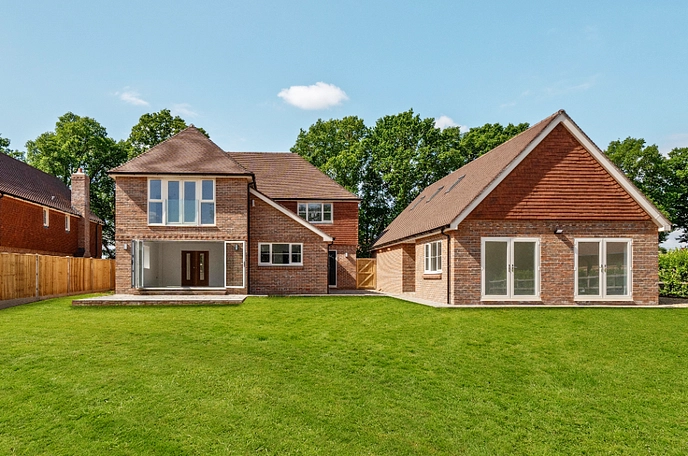 4 bedroom  detached house for sale