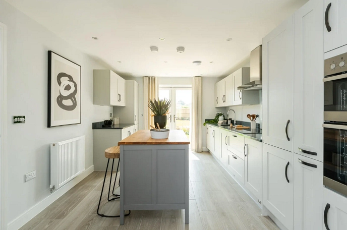 4 bedroom  detached house for sale