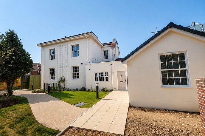 2 bedroom apartment for sale