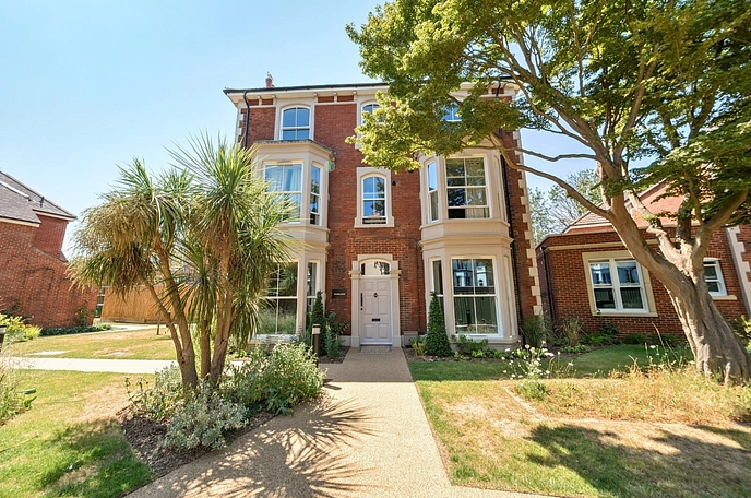 3 bedroom apartment for sale