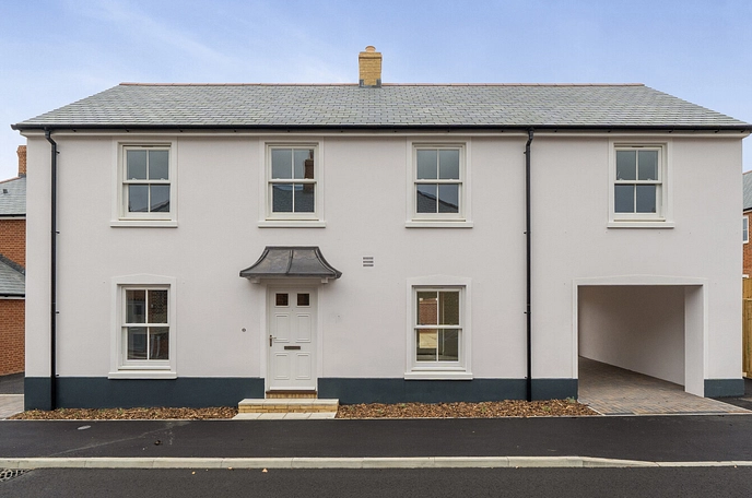 4 bedroom  detached house for sale