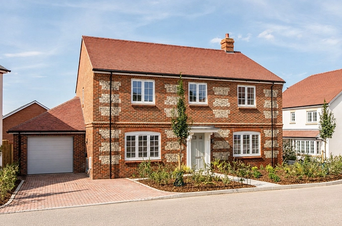 4 bedroom  detached house for sale