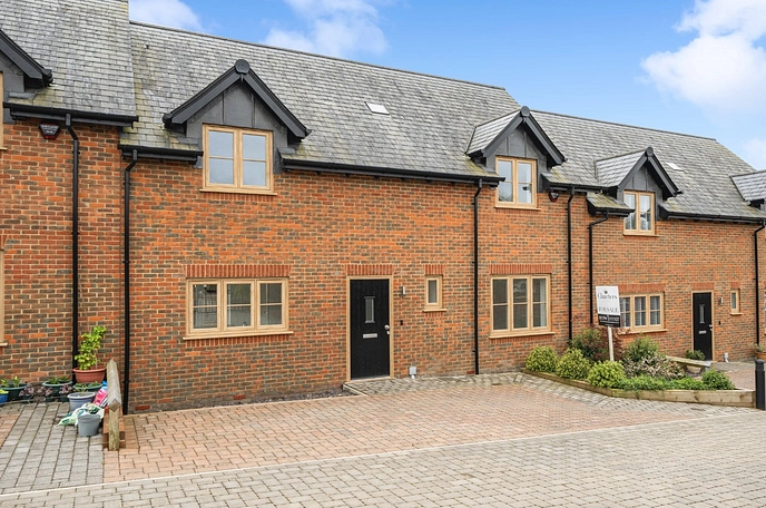 4 bedroom terraced house for sale