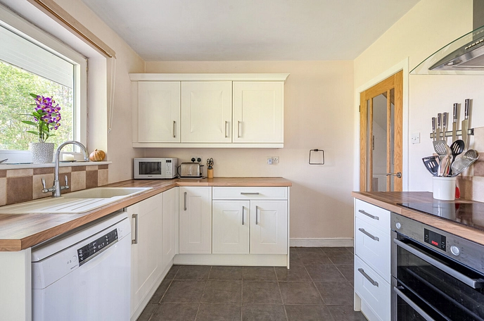 4 bedroom  detached house for sale
