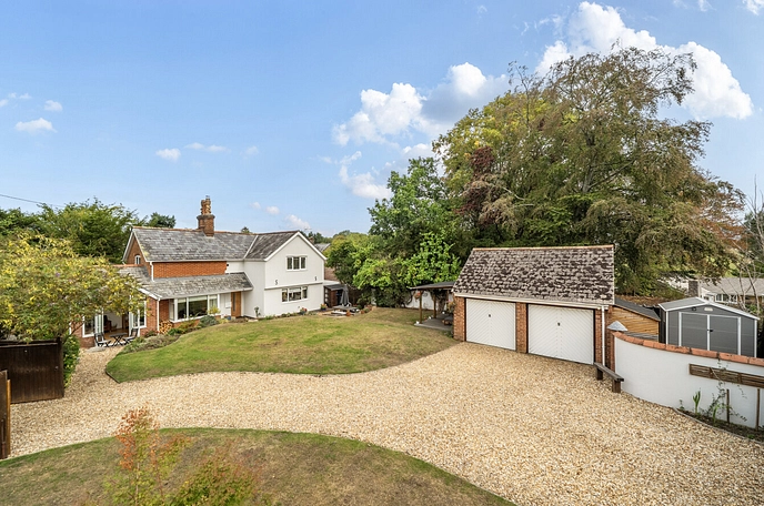 3 bedroom  detached house for sale