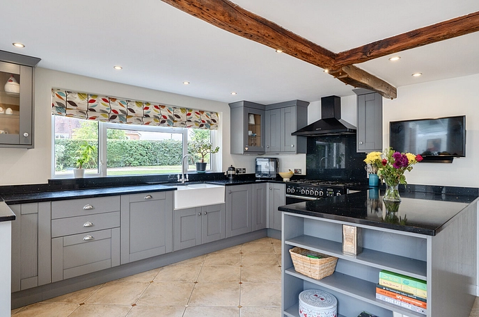 3 bedroom  detached house for sale
