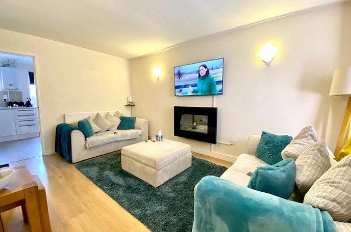 2 bedroom  terraced house to rent