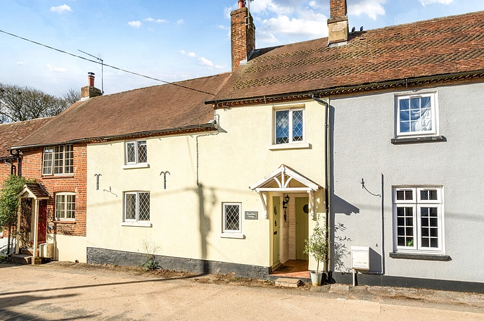 3 bedroom  terraced house for sale