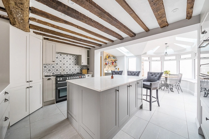 3 bedroom  semi-detached house for sale