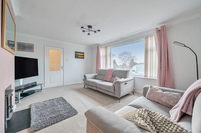 4 bedroom  detached bungalow for sale