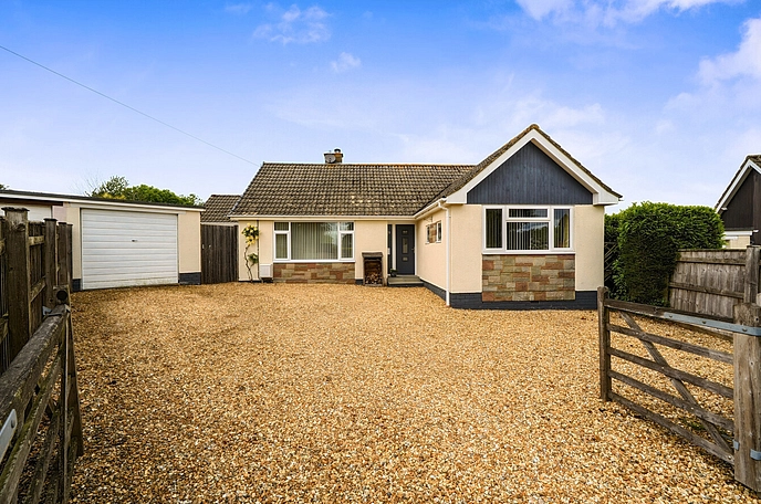 4 bedroom  detached bungalow for sale