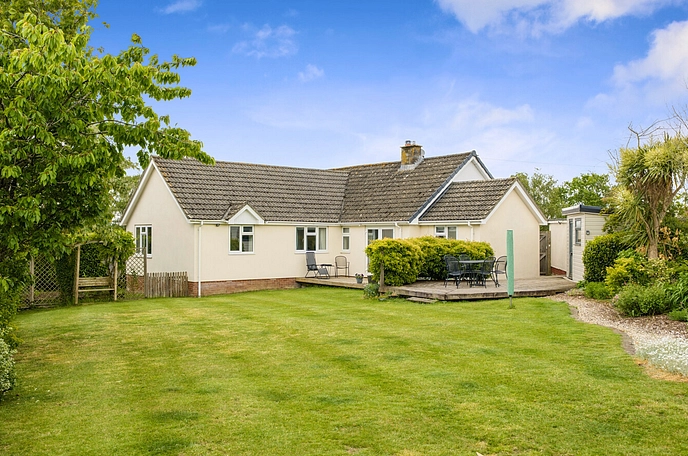 4 bedroom  detached bungalow for sale