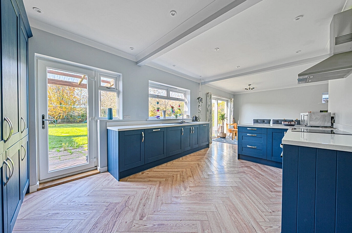4 bedroom  detached house for sale