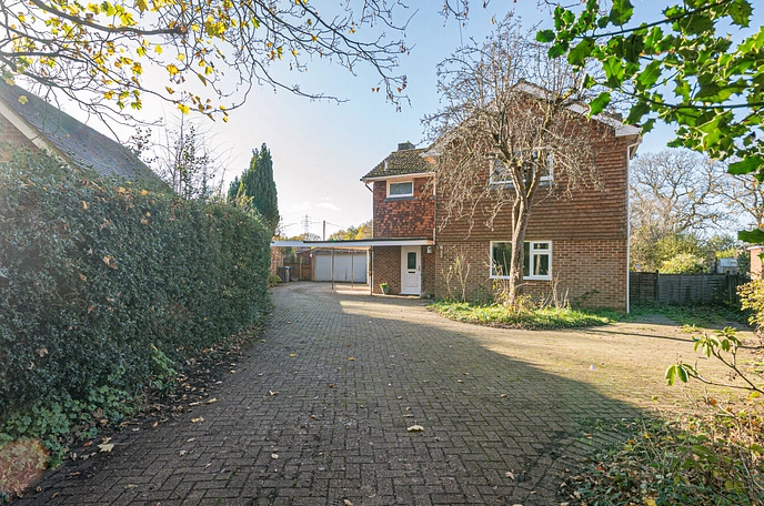 4 bedroom  detached house for sale