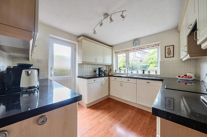 4 bedroom  detached house for sale
