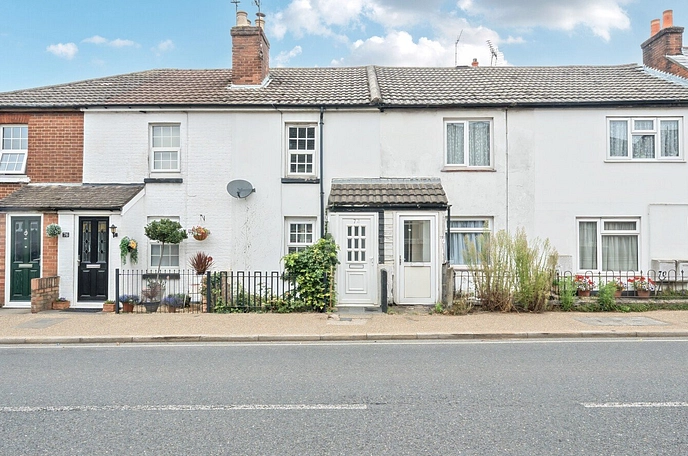 2 bedroom  terraced house for sale