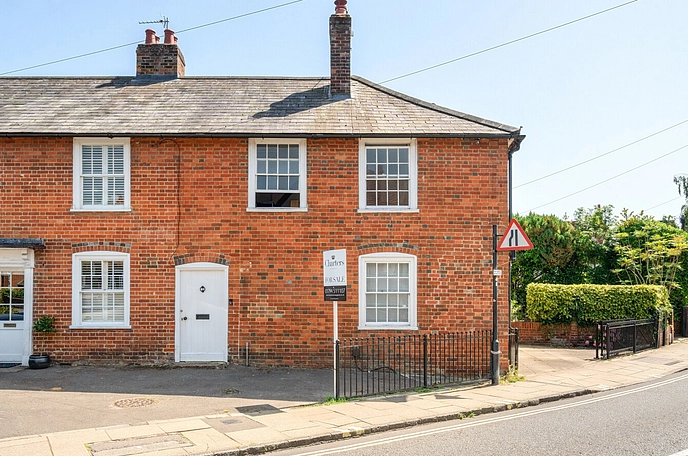 2 bedroom house for sale